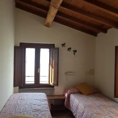 Agriturismo Lucatello Farm stay